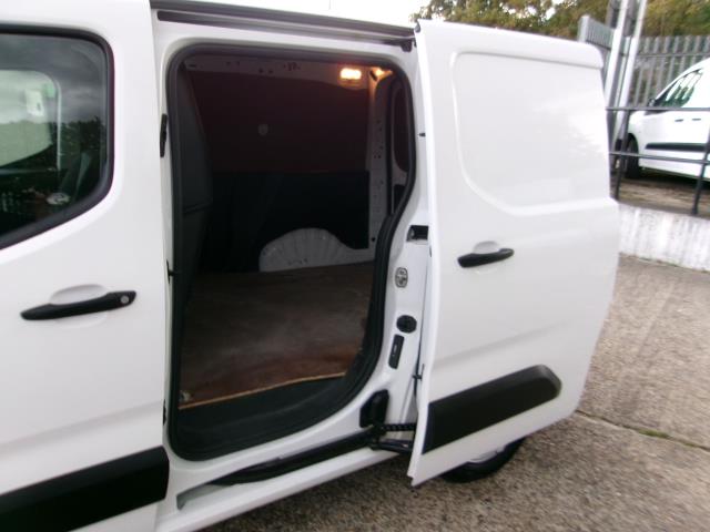 2019 Vauxhall Combo Cargo 2000 1.6 Turbo D 100Ps H1 Edition Van (DL68XVG) Image 8